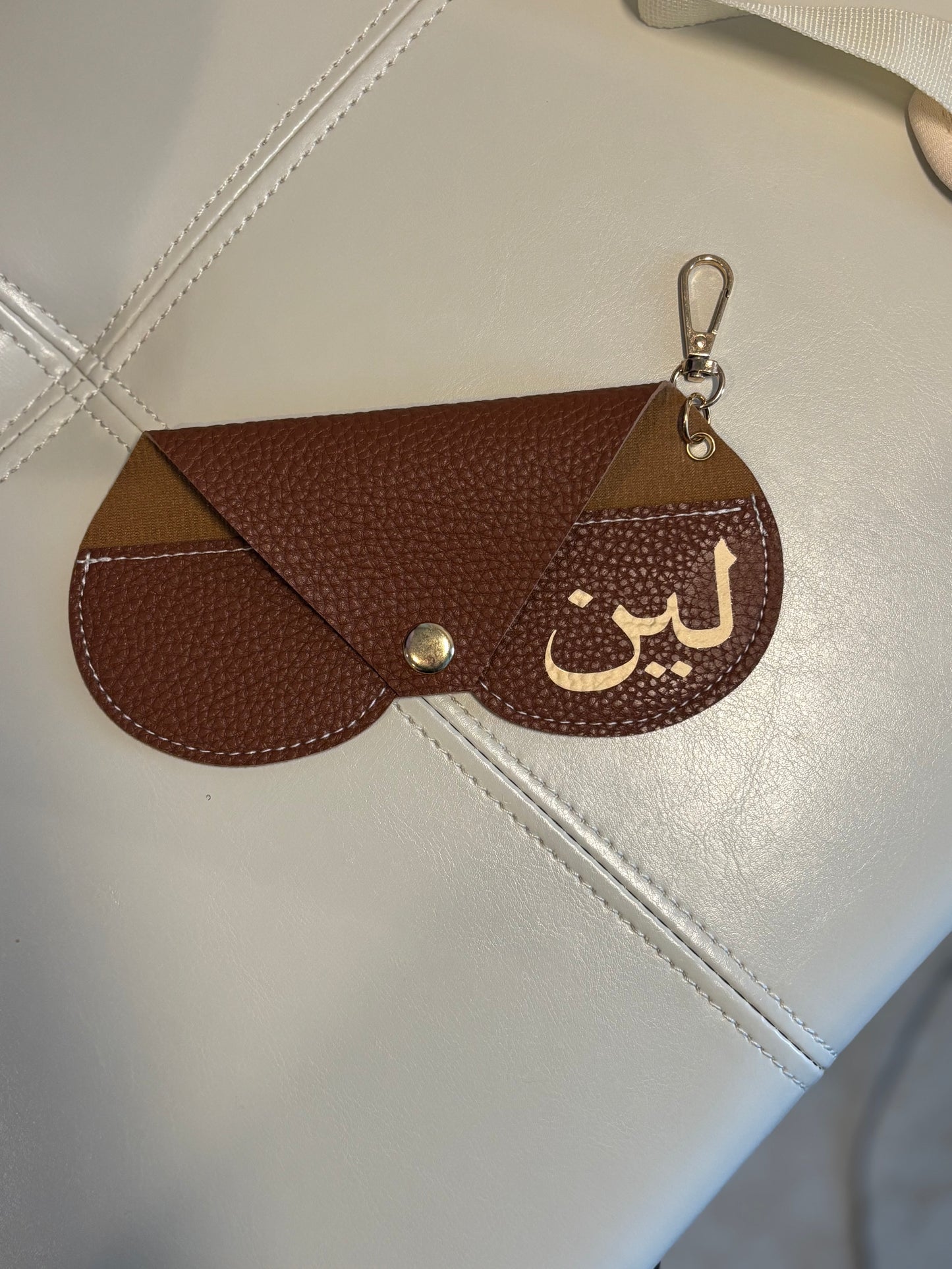 Lynn eye glasses cover