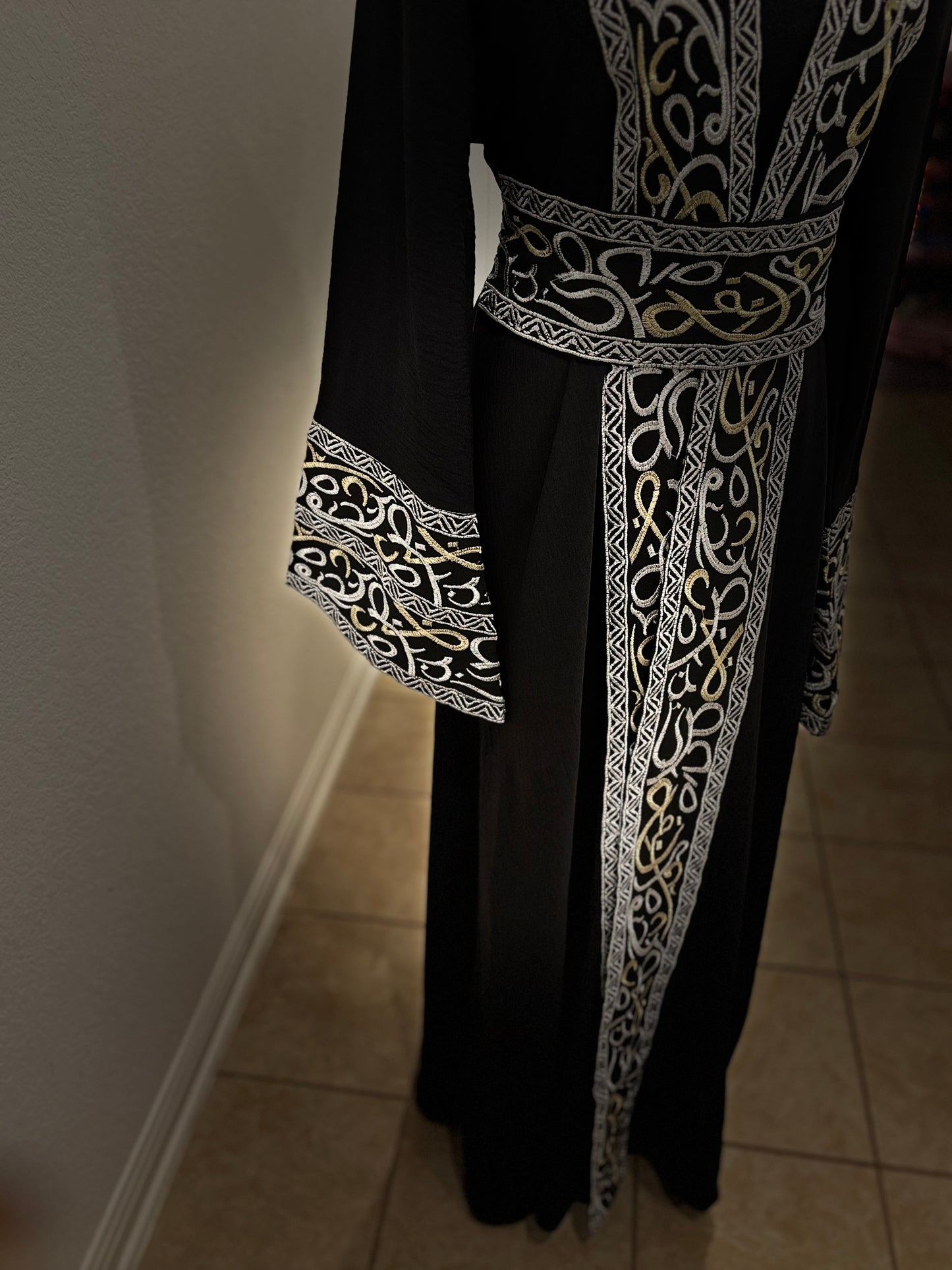 The Queen’s Black Abaya
