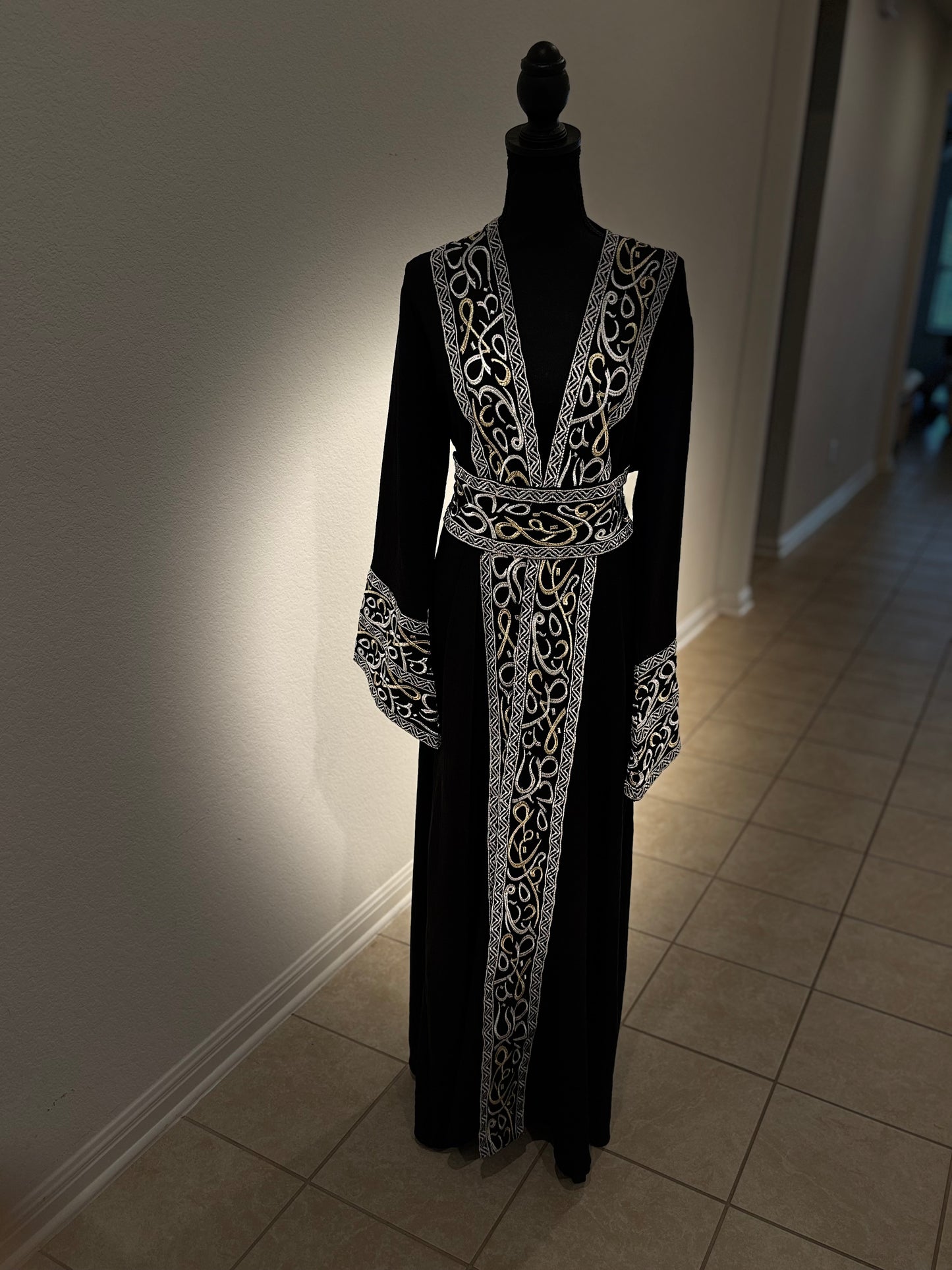 The Queen’s Black Abaya