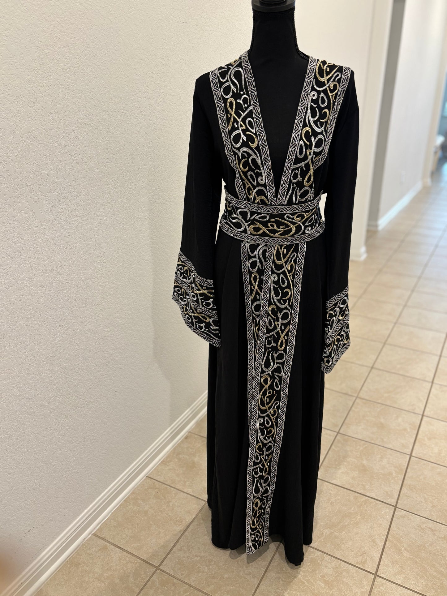 The Queen’s Black Abaya