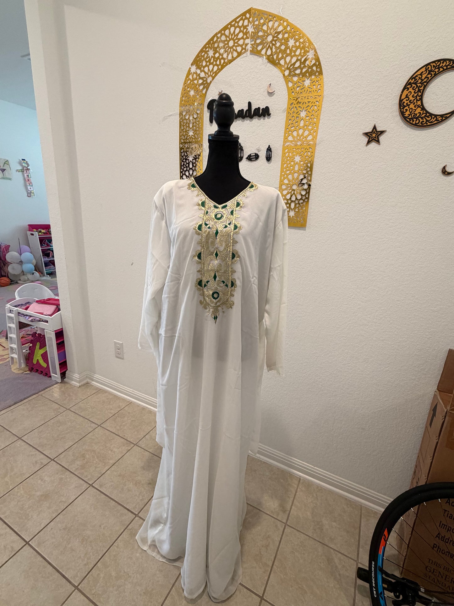 Ameerah Emerland Kaftan