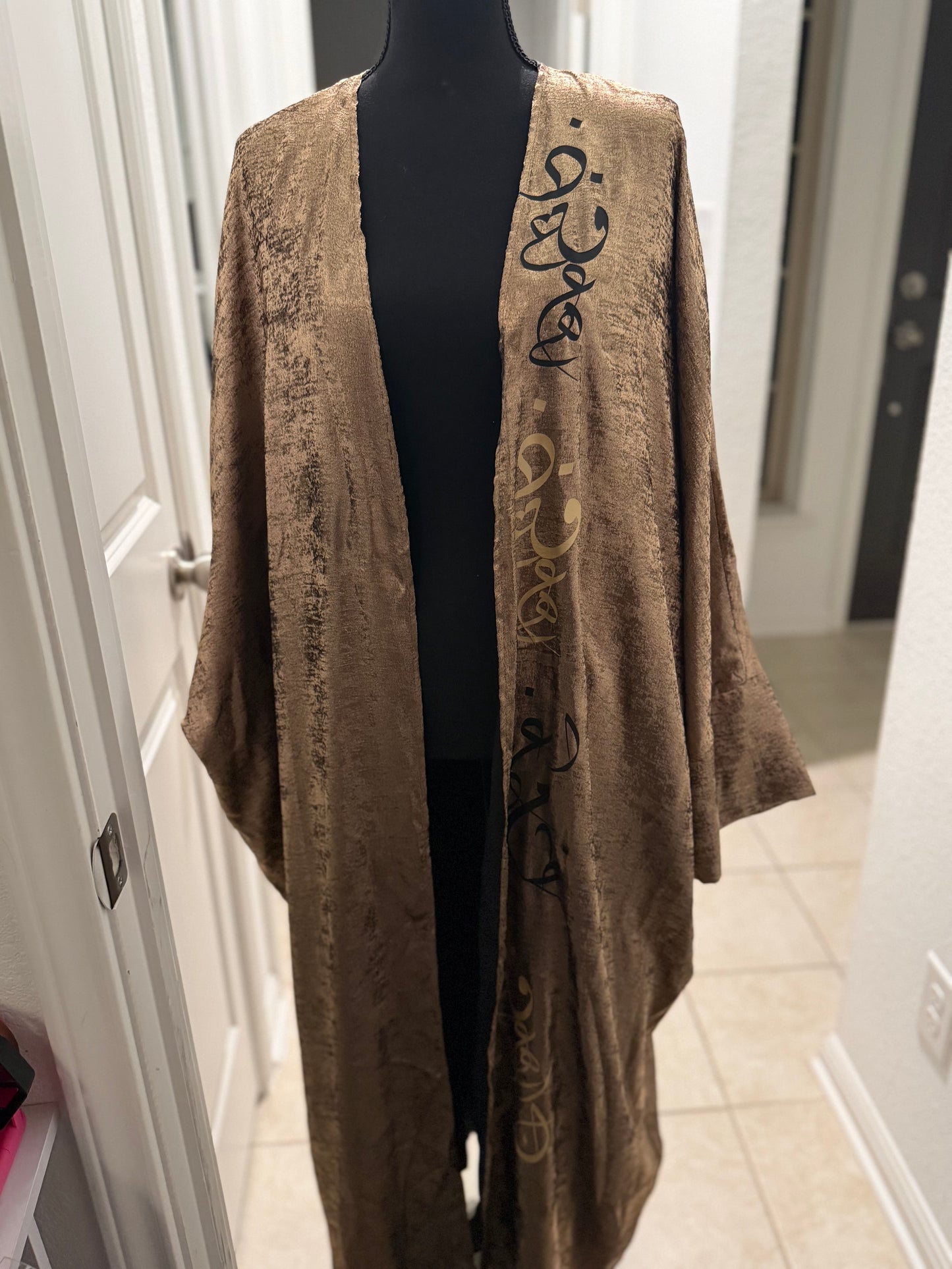 Huroof Al-Bronze Abaya