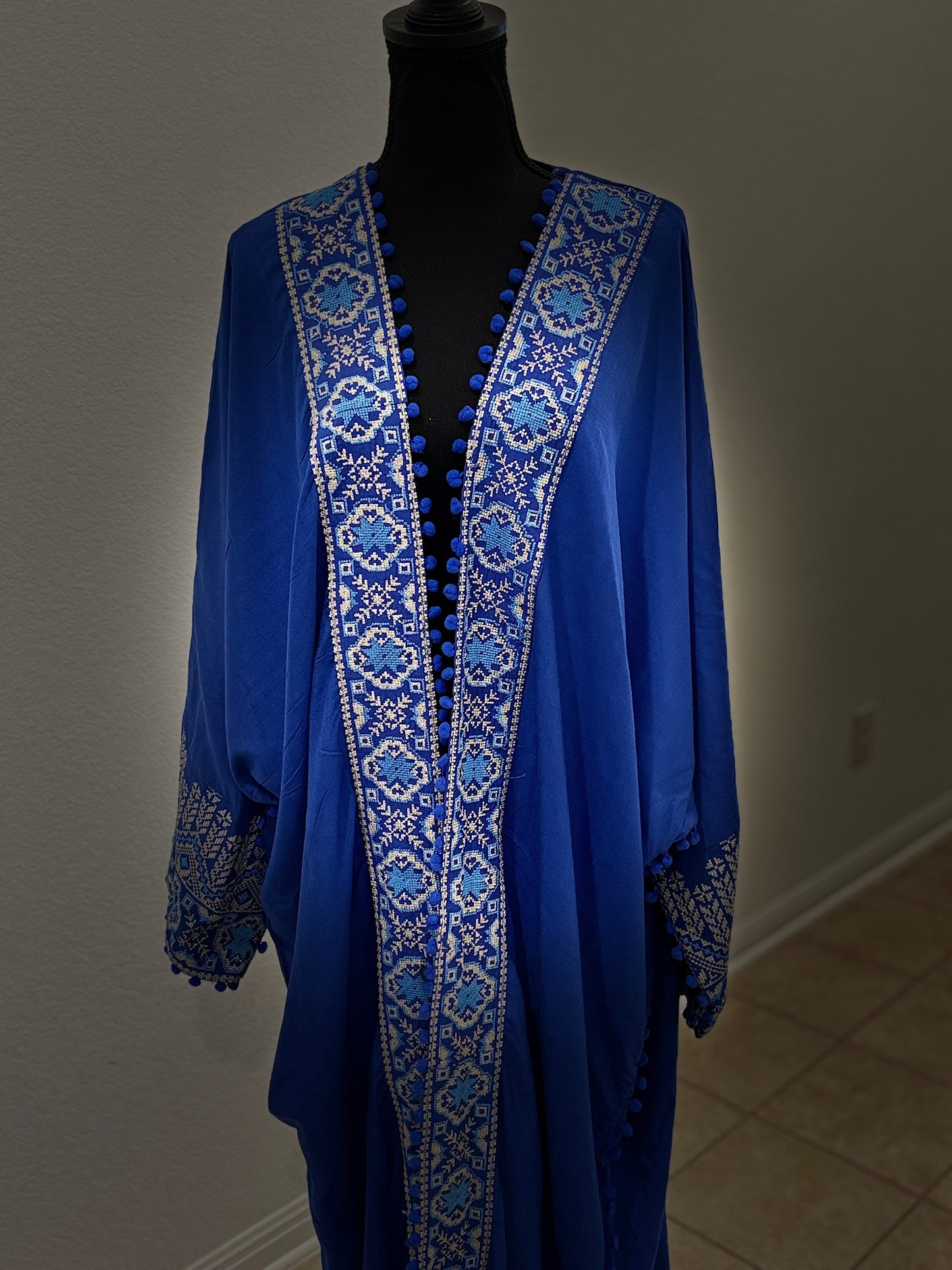 Almasa Abaya