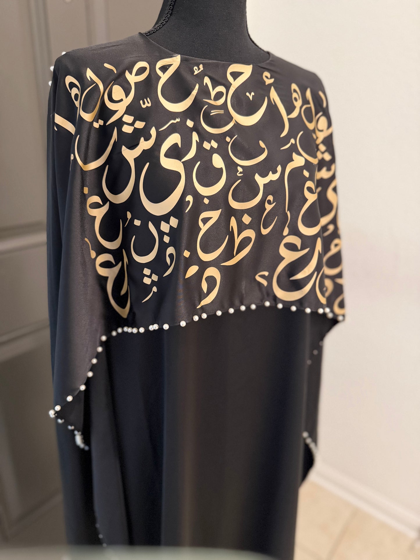 Habat  Lulu (pearls)